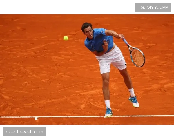 拉莫斯这训练完直接去夜店蹦到凌晨？自律人设崩得我一脸问号