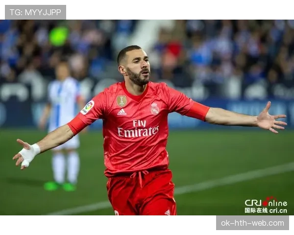 本泽马本赛季关键战更频繁前插撕破防线，回归锋线作用凸显